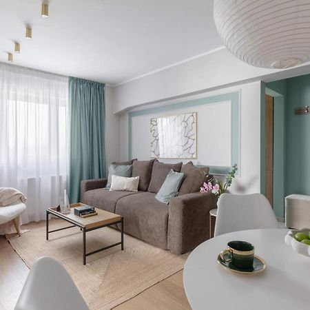 Holt - Sublime Minty Green 1Br On The Park บูคาเรสต์ ภายนอก รูปภาพ