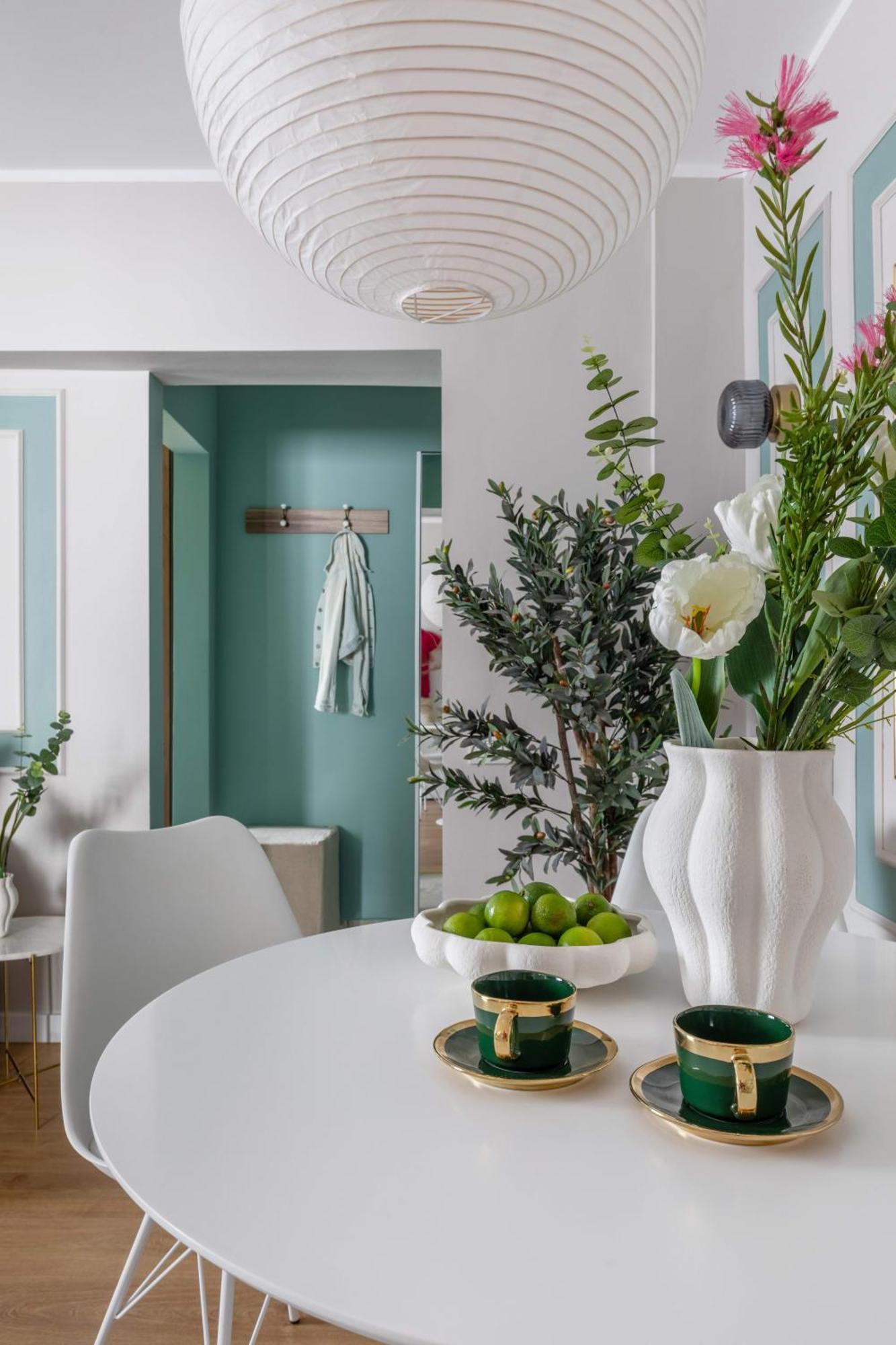 Holt - Sublime Minty Green 1Br On The Park บูคาเรสต์ ภายนอก รูปภาพ